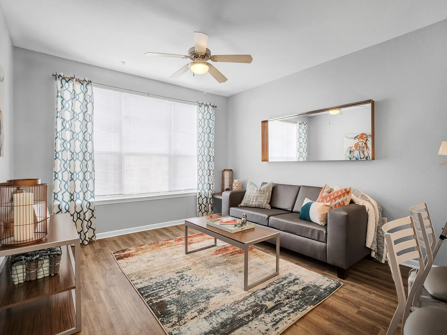 The Quarters Nueces House (Student Housing - Rent by the Bed) — Photo 3