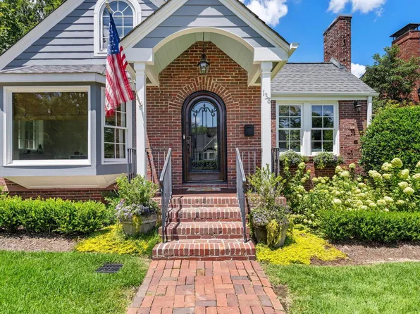 138 Lanneau Dr, Greenville, SC 29605