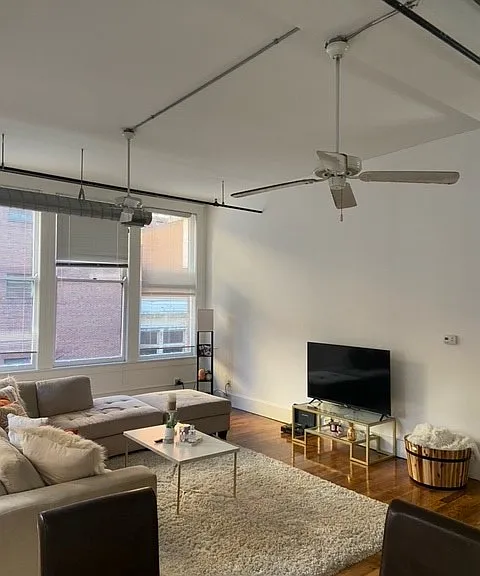 107 Shillito Pl #8B — Photo 5