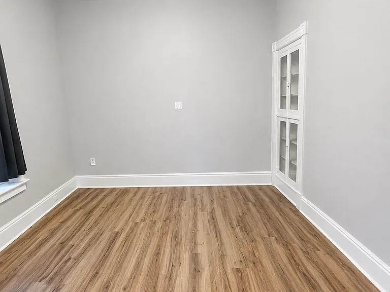 81 Curtis St #4 — Photo 8