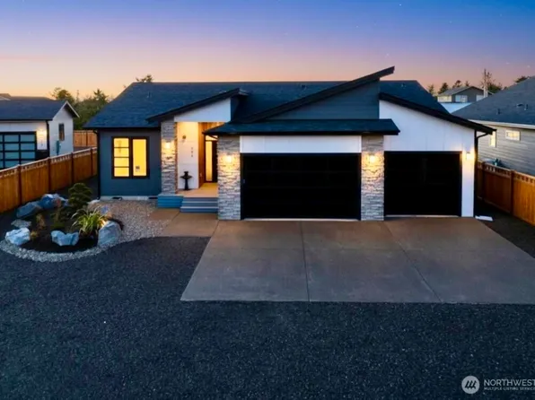 994 Alida Court SE, Ocean Shores, WA 98569