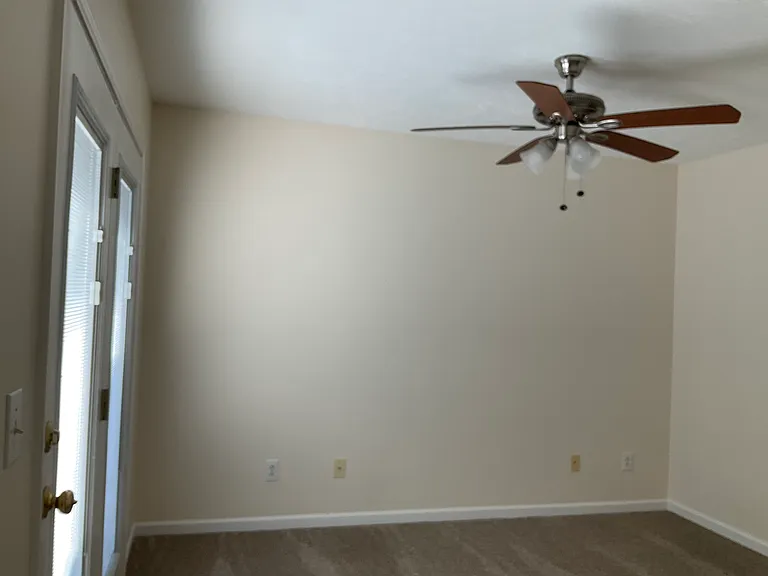 415 E Holston Ave #4 — Photo 20