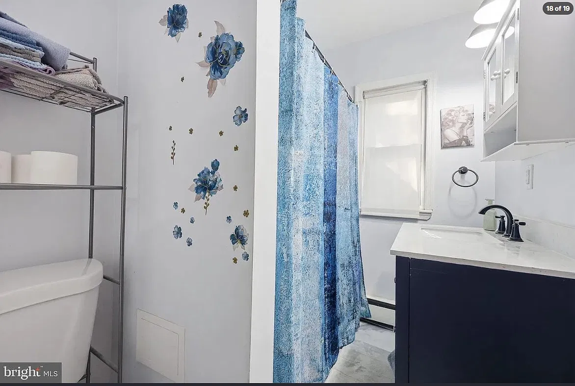 2110 wilson ave — Photo 3