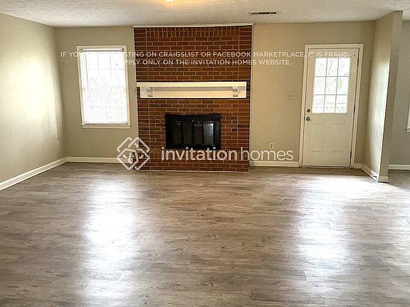 2nd image of 612 Sherry Ln