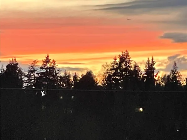 2500 81st Avenue SE #117, Mercer Island, WA 98040