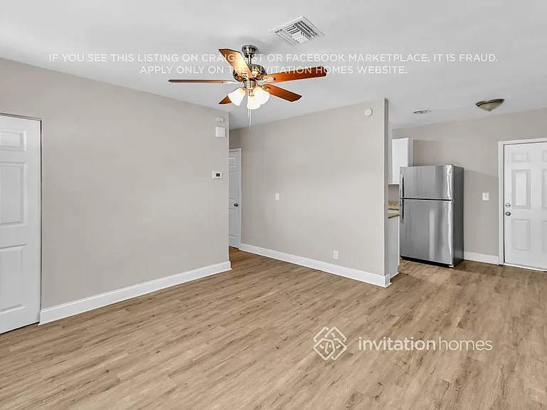 330 Washington Ave — Photo 7