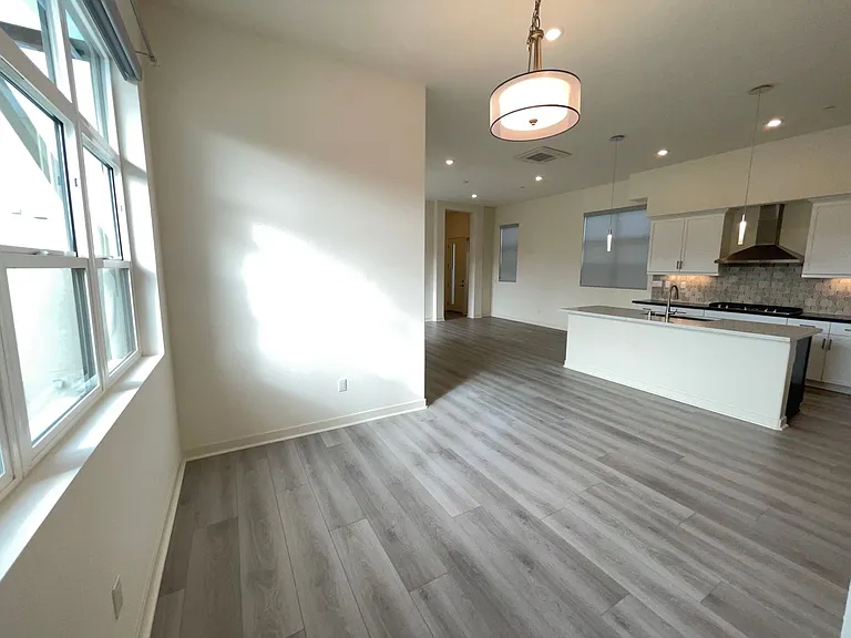3128 Canon St #301 — Photo 15
