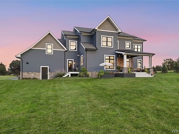 3rd image of 1699 Boies Rd