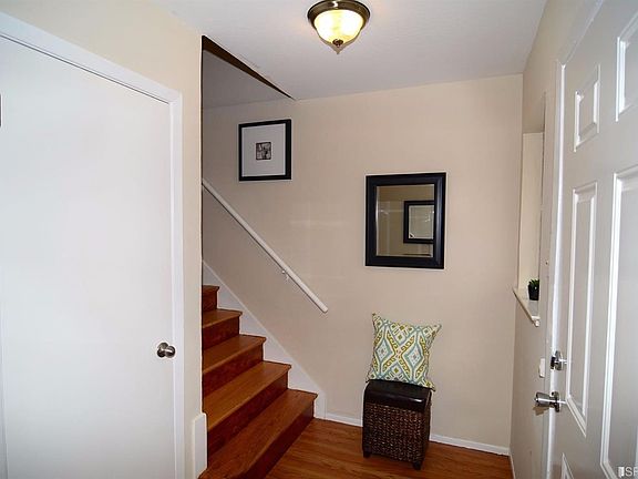 3rd image of 1266 Fitzgerald Ave