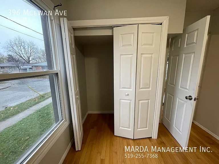 396 McEwan Ave — Photo 6