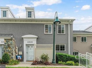4181 S Four Mile Run Dr UNIT B, Arlington, VA 22204