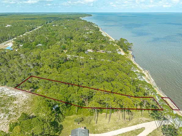 747 Highway 98, Eastpoint, FL 32328