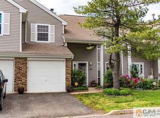 73 Renaissance Ln, New Brunswick, NJ 08901