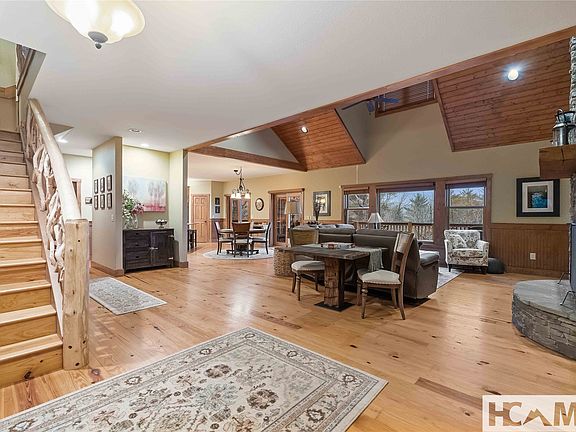 4th image of 67 Rock Mountain Road