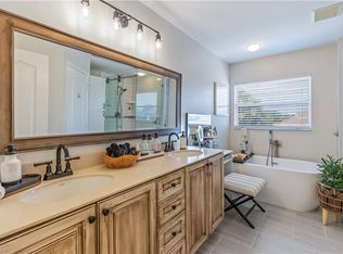 8323 Laurel Lakes Blvd, Naples, FL 34119