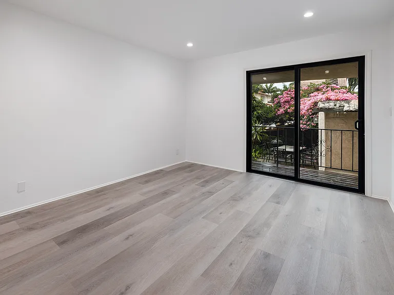 121 Burton Cir #1 — Photo 13
