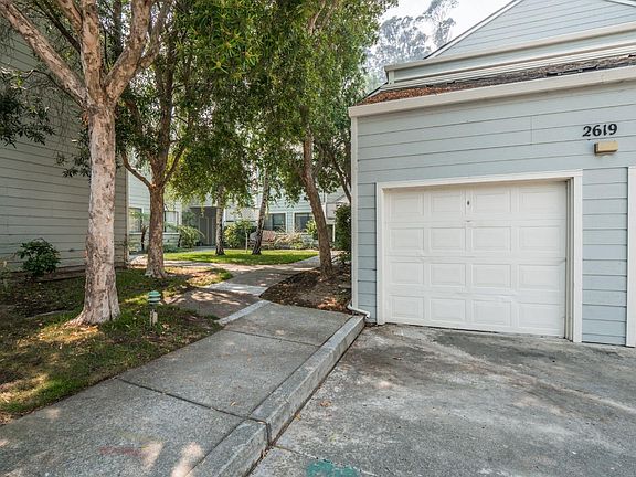 5th image of 2619 Willowbrook Ln Unit 101