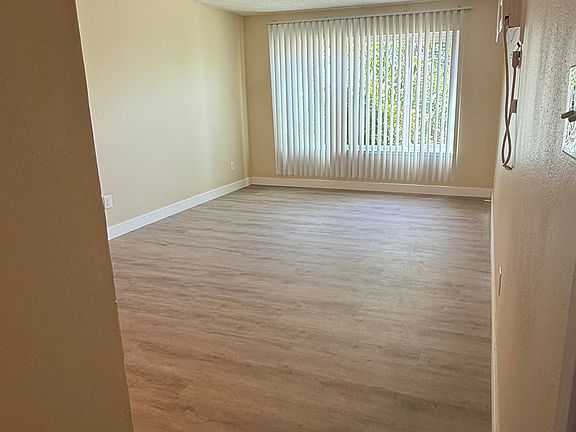 2nd image of 10468 Investment Cir #446d85eb4