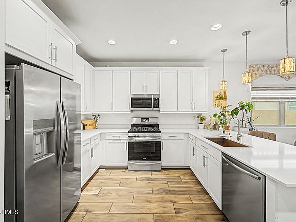2nd image of 3452 E DAKOTA Drive