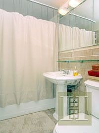 5th image of 165 W 66th St APT 14F