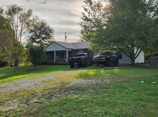 3378 Ewing Ridge Rd, Dunnville, KY 42528