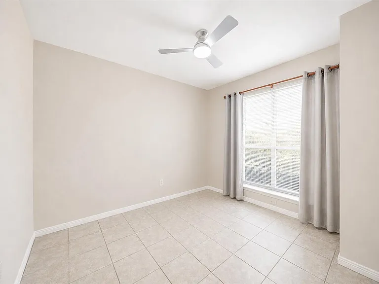 7518 Alcomita Dr — Photo 13