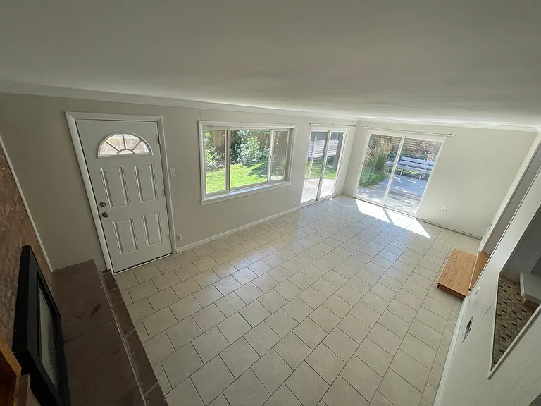 2920 S Madison St — Photo 6