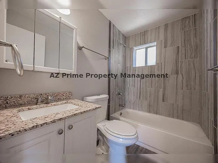 4704 S La Rosa Dr — Photo 23
