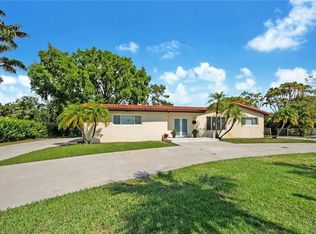 8485 SW 143rd St, Palmetto Bay, FL 33158