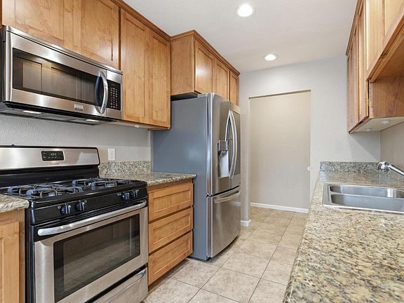3rd image of 351 Sequoia Way