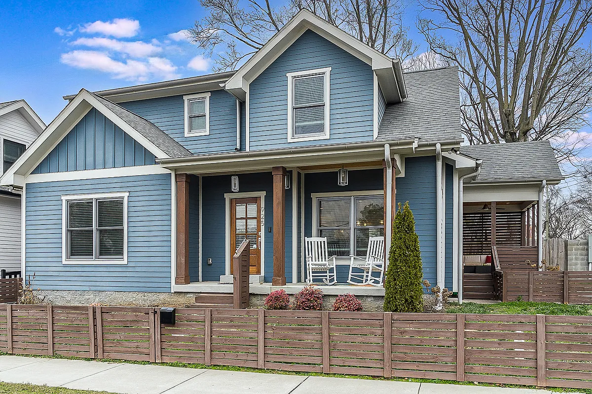 Building Photo - 925 Mansfield Ave