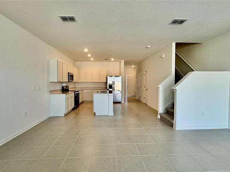 319 Sol Vista Dr — Photo 4