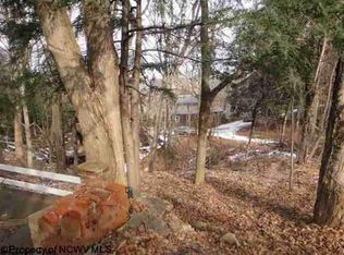 24 W Park Ave, Westover, WV