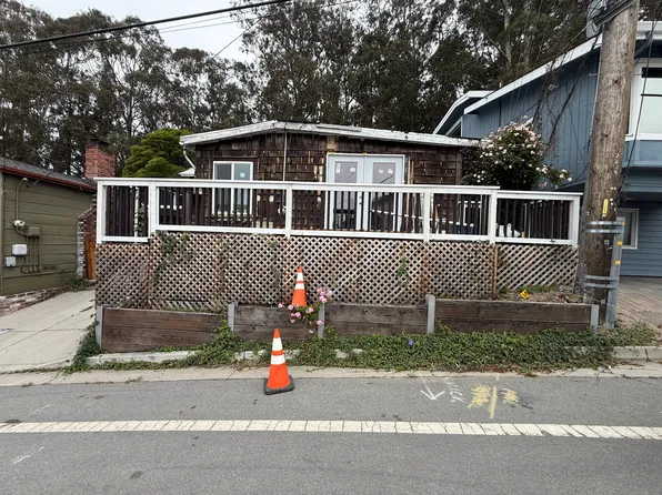 161 Eaton St #B, Santa Cruz, CA 95062