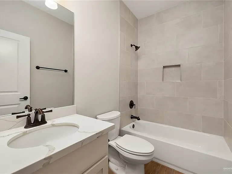 1403 E Sonador Dr S — Photo 12