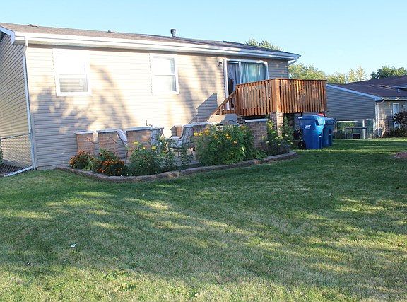 5th image of 8060 Catawba Ln