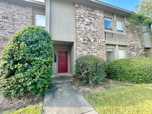 1015 Stonegate Dr APT B, Auburn, AL 36832