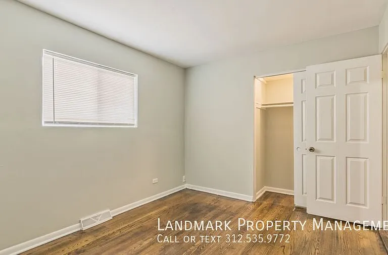 440 W Division St — Photo 11