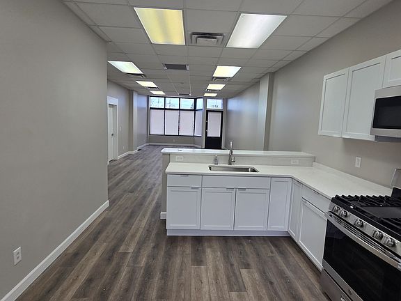 4th image of 8511 Madison Ave #8511