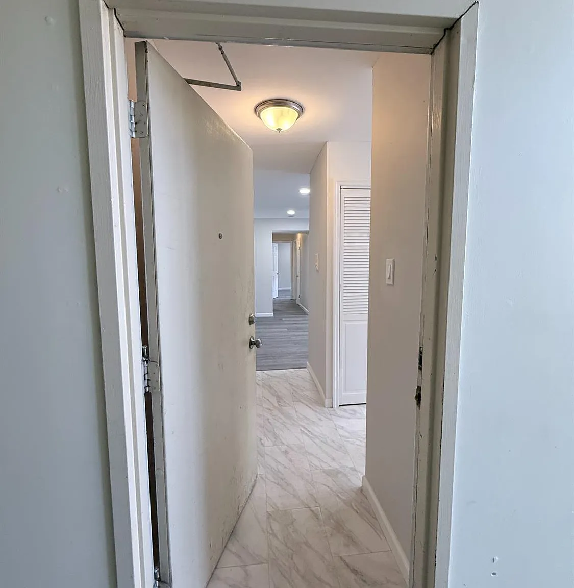 2 bed, 2.0 bath, 1250 sqft, $2,500 — Photo 3