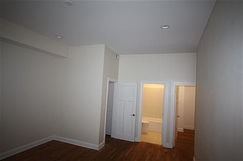 5th image of 1507 N California Ave #2