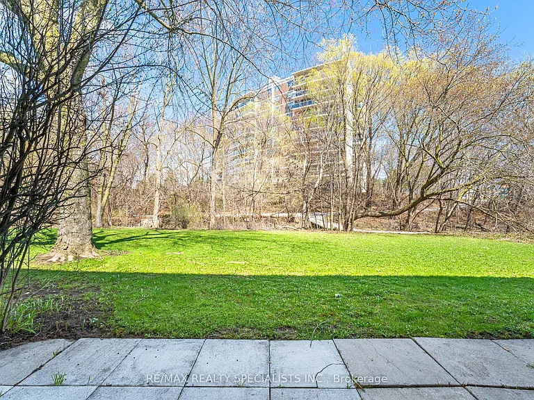 701 Burnhamthorpe Rd #106 — Photo 46