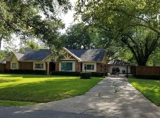 8822 Bonhomme Rd, Houston, TX 77074