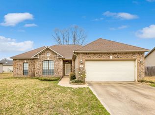 98 Westfield Loop, Little Rock, AR 72210