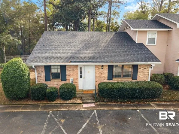 320 Volanta Ave APT C1, Fairhope, AL 36532
