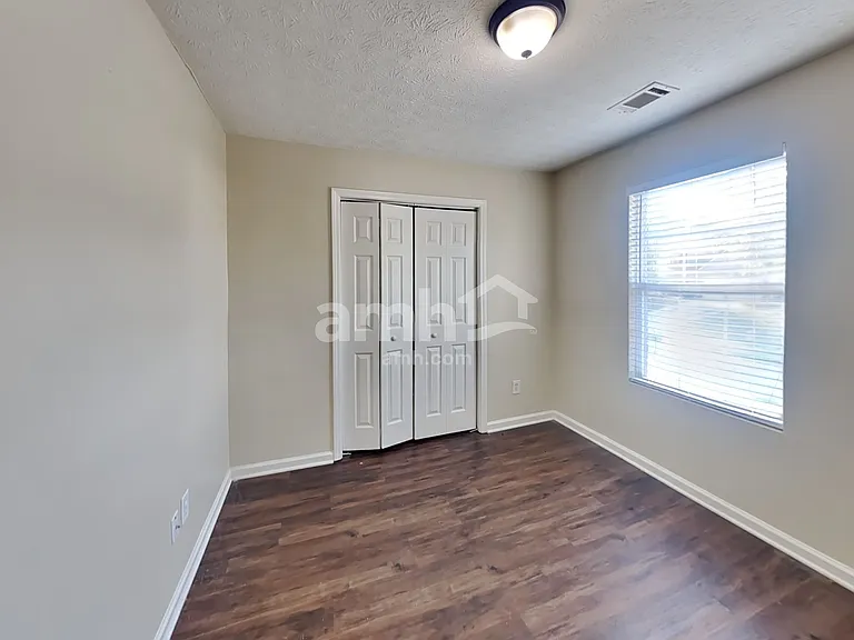 1509 Locomotive Dr NE — Photo 20