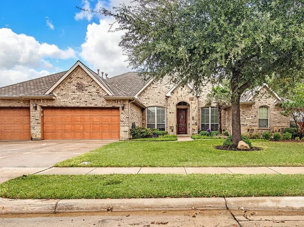 1100 Starleaf Dr, Mansfield, TX 76063