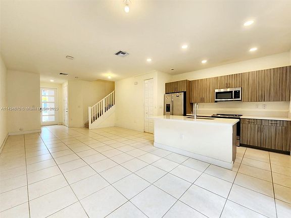 3rd image of 15831 NW 91st Ct