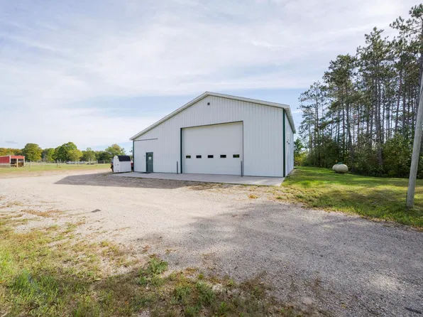 16466 Almira Rd, Lake Ann, MI 49650