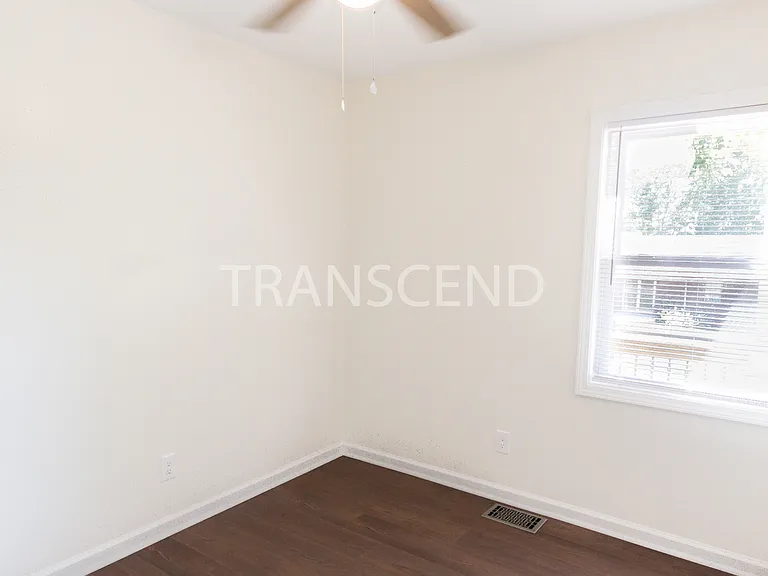 2042 Grange Dr SE — Photo 20